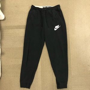 Black nike sweatpants